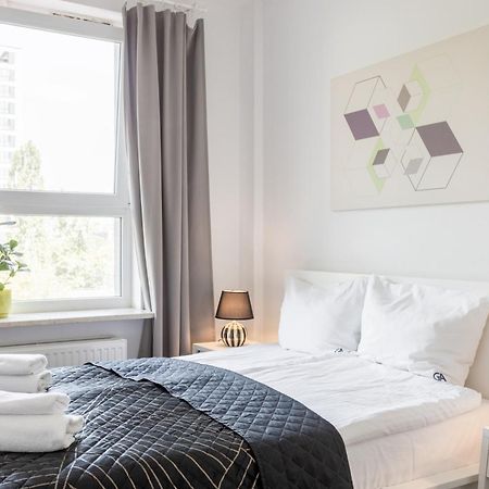 Urban Chic - Pereca - Rondo Onz - Luxury Warsaw Stays - 14 People エクステリア 写真