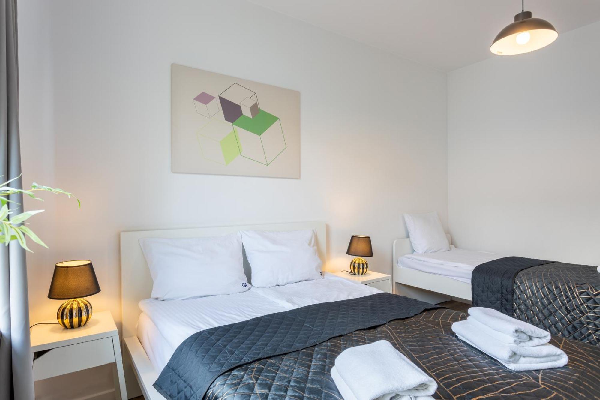 Urban Chic - Pereca - Rondo Onz - Luxury Warsaw Stays - 14 People エクステリア 写真